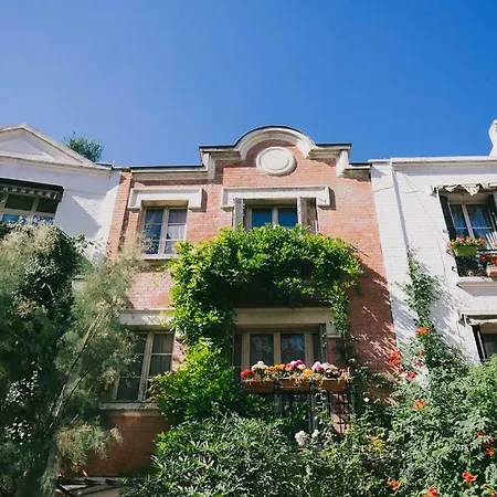 My Lovely Place In -montmartre